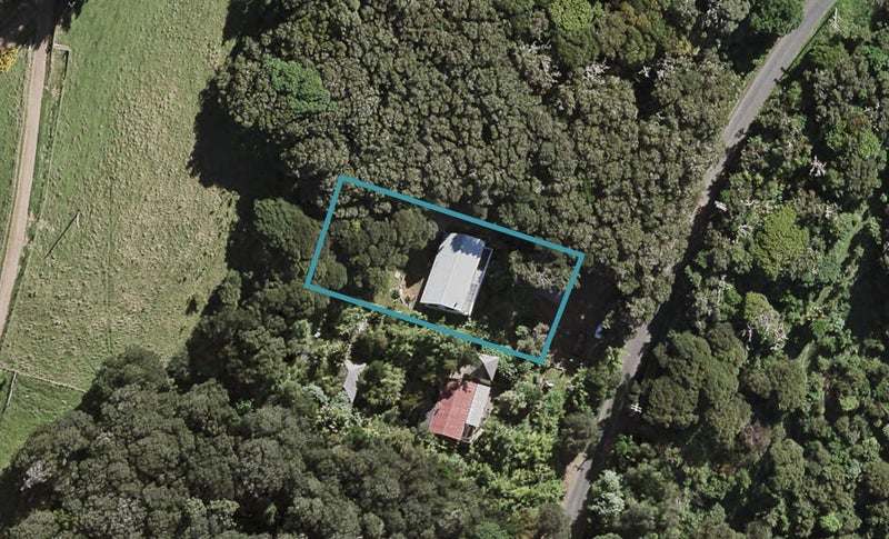 25 Wilma Road, Waiheke Island, Waiheke Island - Carousel 1