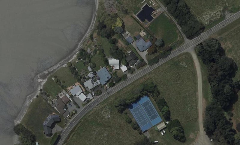 475 Marine Drive, Charteris Bay, Lyttelton - Carousel 1