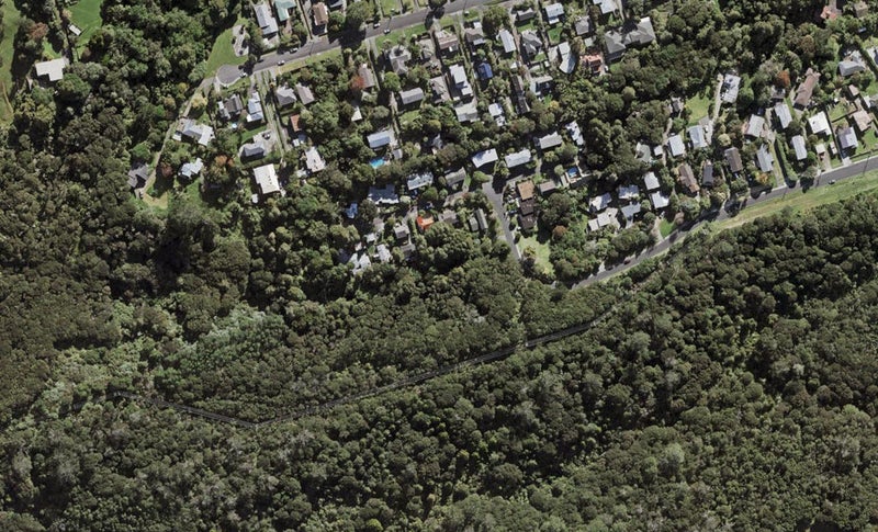 5A Wyvern Place, Glenfield, North Shore City - Carousel 1