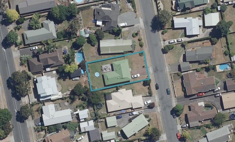 33 Ronald Court, Pukete, Hamilton - Carousel 1