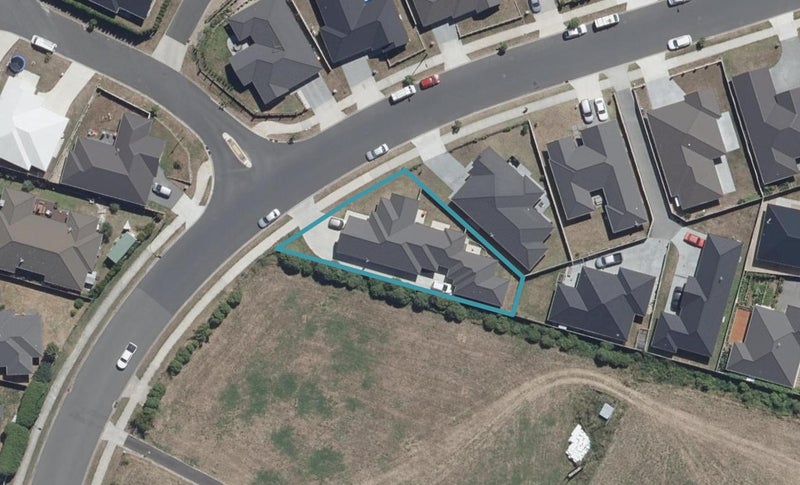 102 Te Manatu Drive, Huntington, Hamilton - Carousel 1