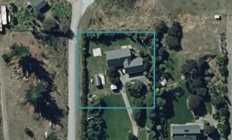 163 Cemetery Road, Wanaka - Carousel 1