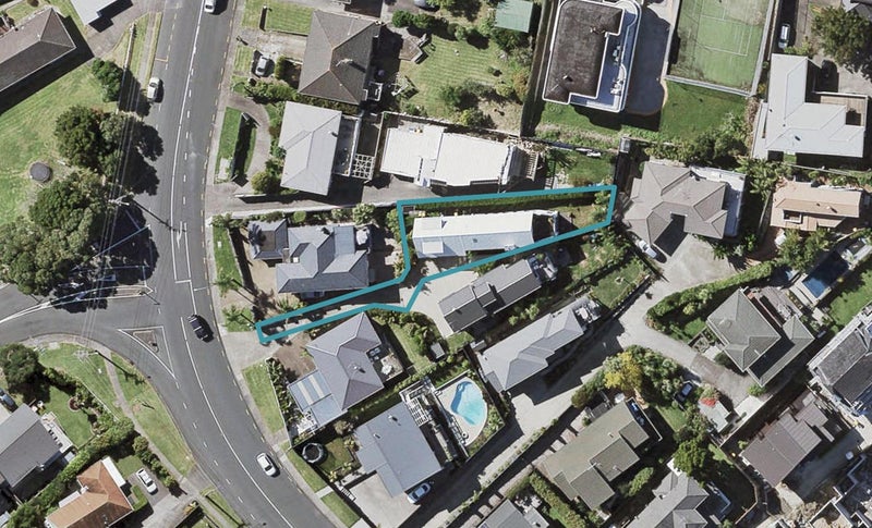 87B East Coast Road, Castor Bay, Auckland - Carousel 1