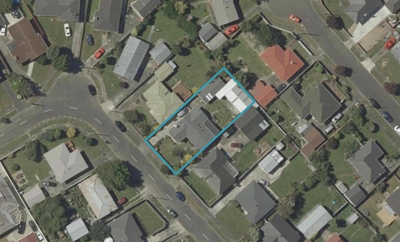 77 Sutherland Crescent, Westbrook, Palmerston North - Carousel 1