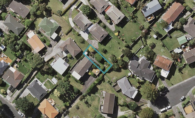 35D Salamanca Road, Sunnynook, Auckland - Carousel 1