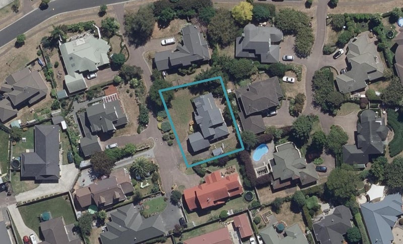 15 Nielsen Gardens, Rototuna, Hamilton - Carousel 1