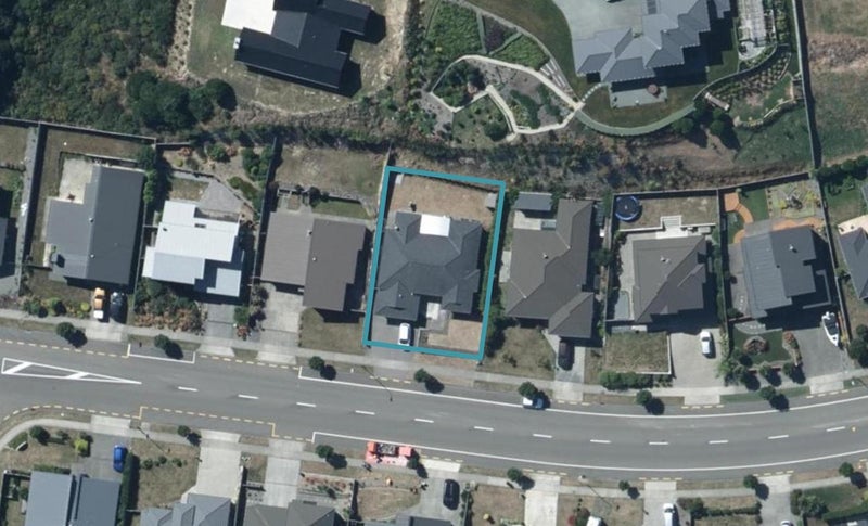 94 Aotea Drive, Aotea, Porirua - Carousel 1