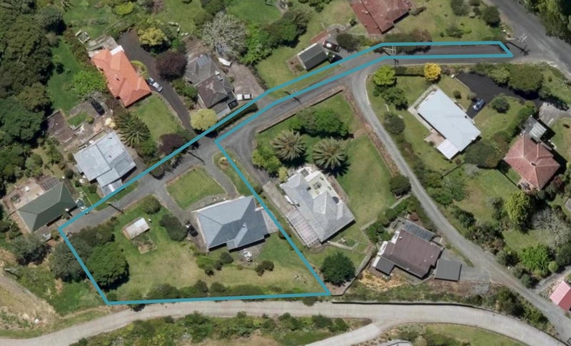 21 Russell Road, Kensington, Whangarei - Carousel 1