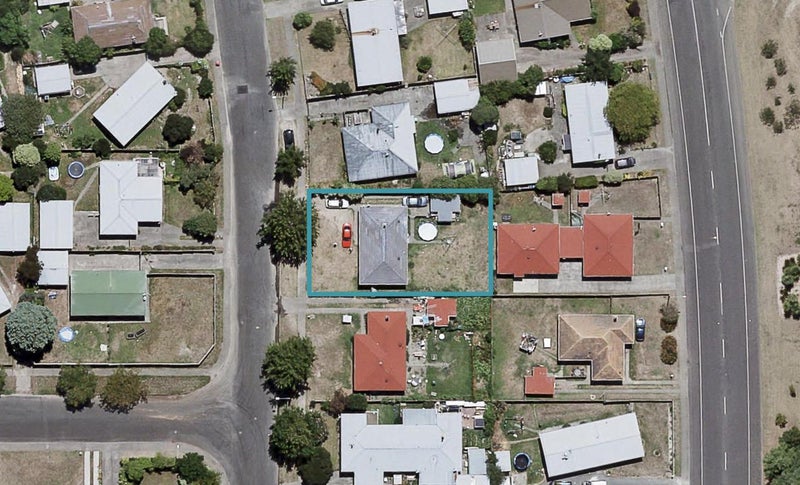 12 Stonehaven Street, Flaxmere, Hastings - Carousel 1