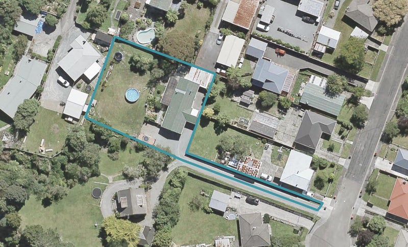10 Waimarama Grove, Birchville, Upper Hutt - Carousel 1