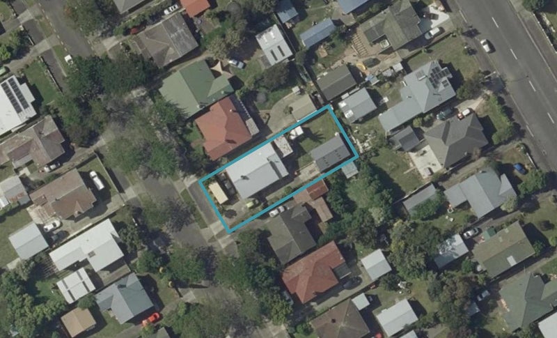 21 Kingswood Street, Takaro, Palmerston North - Carousel 1