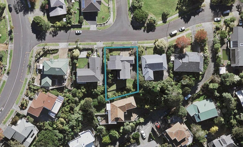 5 Homewood Place, Chatswood, Auckland - Carousel 1