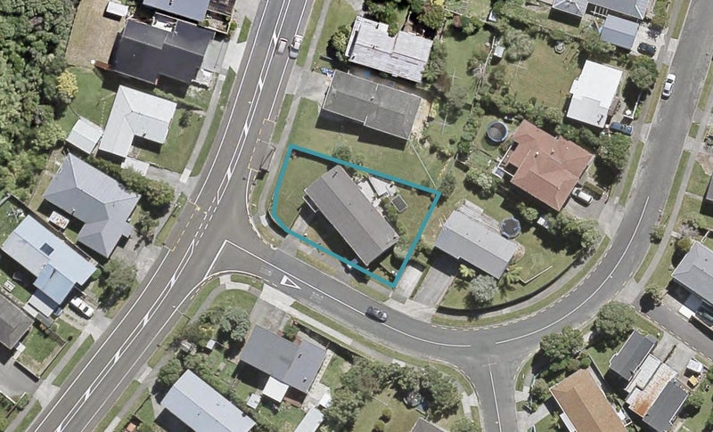 1 Taieri Crescent, Kelson, Lower Hutt - Carousel 1