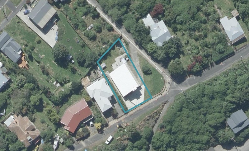 24 Island Terrace, Port Chalmers, Dunedin - Carousel 1