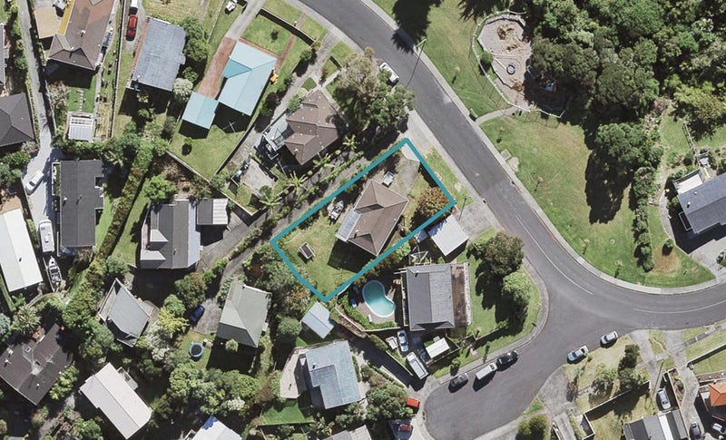 32 Pemberton Avenue, Bayview, Auckland - Carousel 1