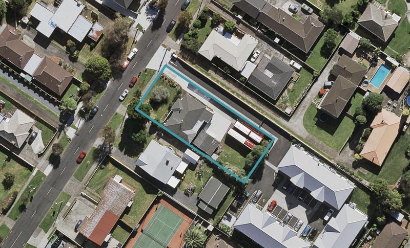 11 Central Avenue, Papatoetoe, Auckland - Carousel 1