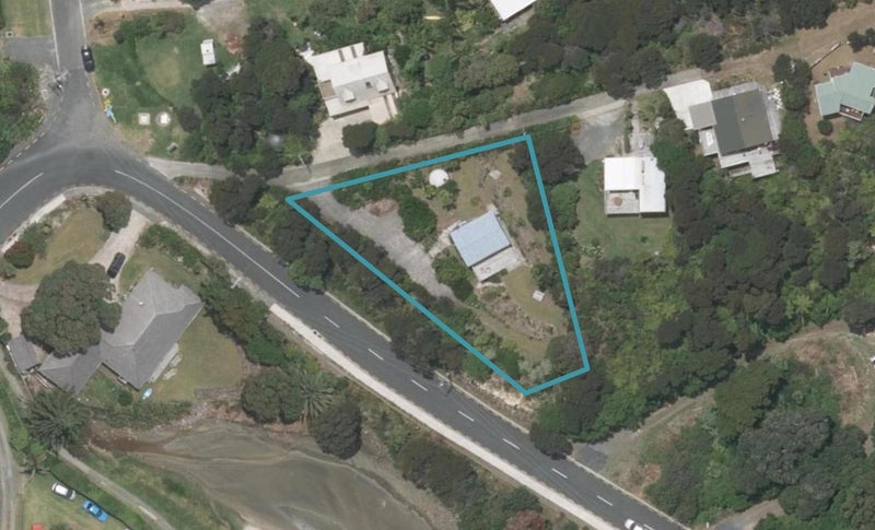 79 Wintle Street, Mangawhai Heads, Mangawhai - Carousel 1