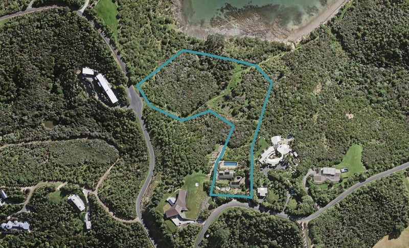 91 Delamore Drive, Oneroa, Waiheke Island - Carousel 1