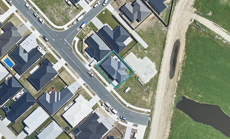 7 BILL MILLER DRIVE, Tauranga - Carousel 1