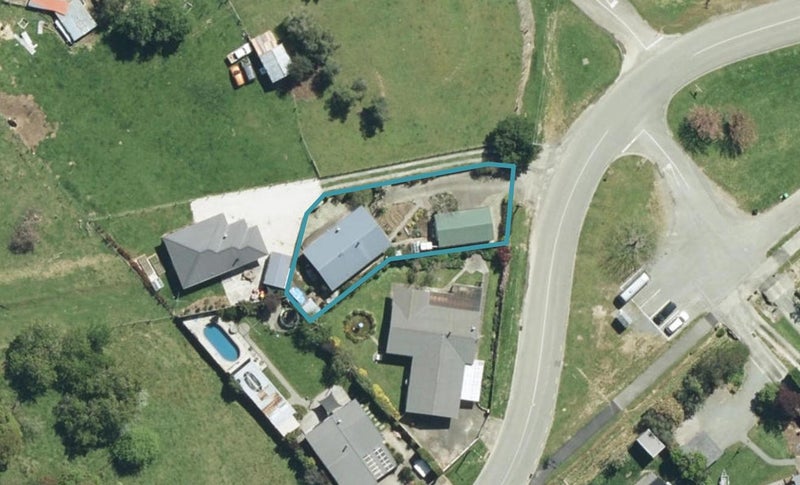 30 Eighty Eight Valley Road, Wakefield - Carousel 1