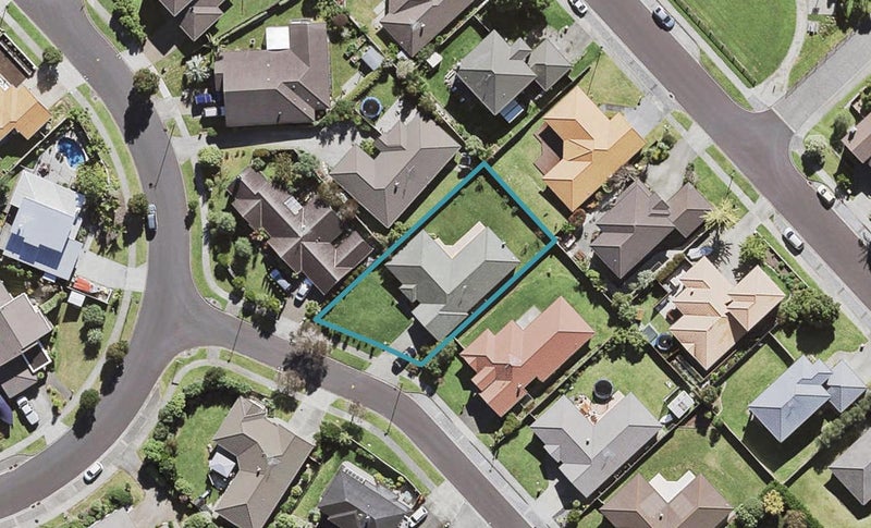 4 Henry Partington Place, Greenhithe, Auckland - Carousel 1