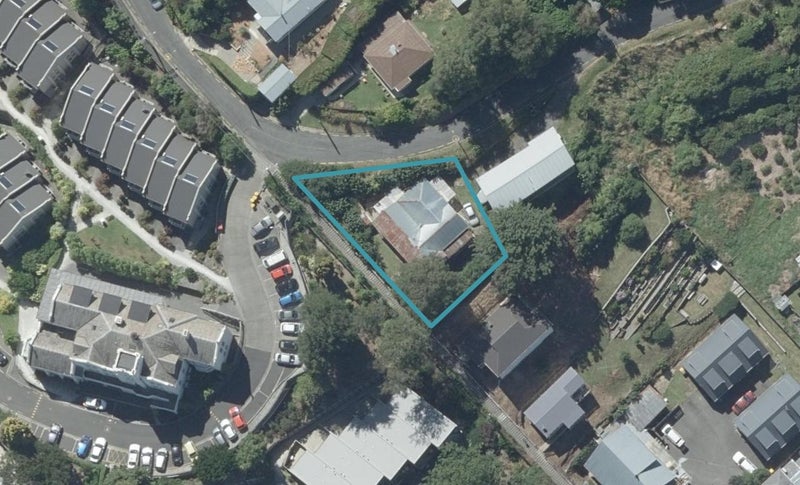 20 Duddingstone Steps, North East Valley, Dunedin - Carousel 1