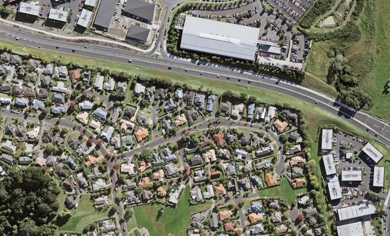 14 Pukatea Avenue, Albany, Auckland - Carousel 1