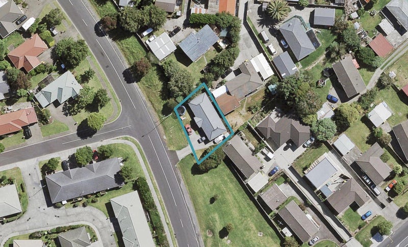 155 Waitemata Drive, Ranui, Auckland - Carousel 1