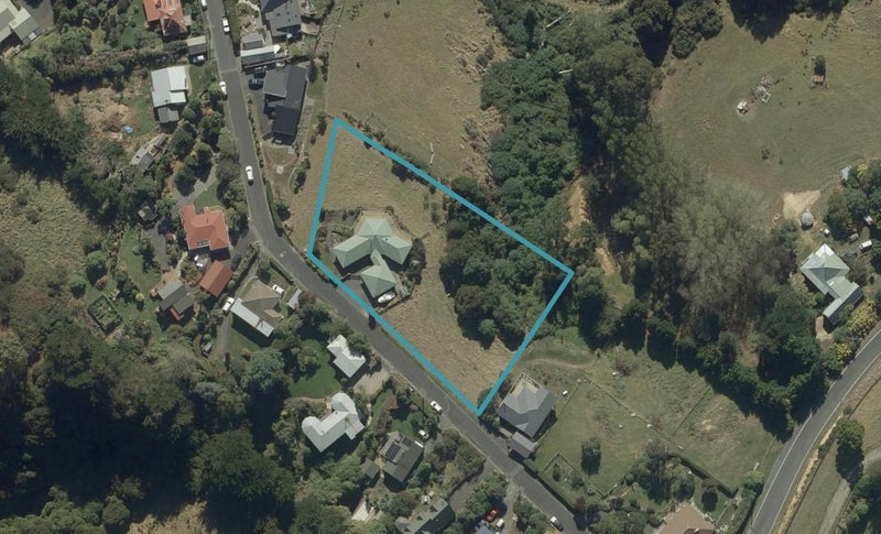 59 Seaton Road, Portobello, Dunedin - Carousel 1