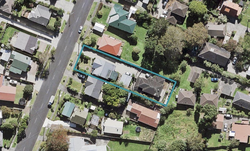 9 Wattle Street, New Lynn, Auckland - Carousel 1