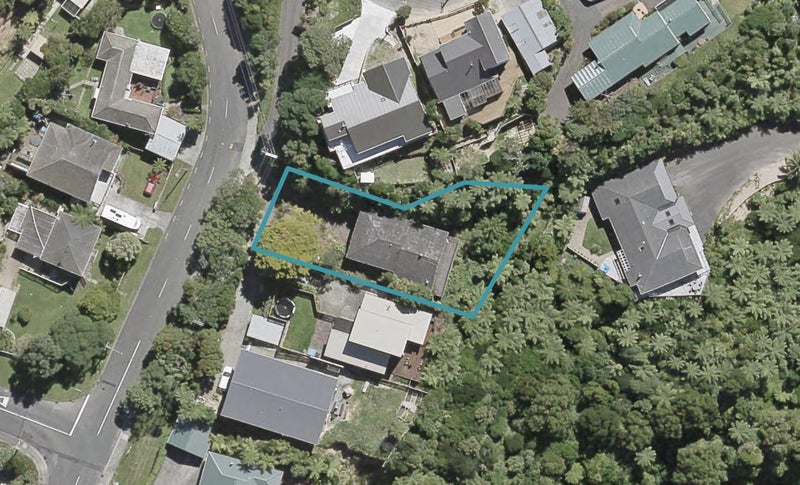 84 Normandale Road, Normandale, Lower Hutt - Carousel 1