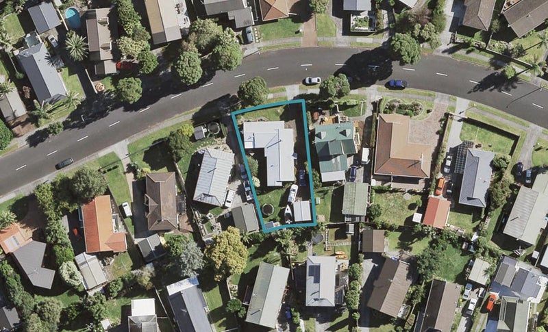 16 Hadley Wood Drive, Wattle Downs, Auckland - Carousel 1