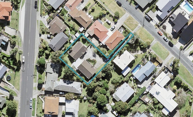 1/9 Rock Isle Road, Torbay, Auckland - Carousel 1