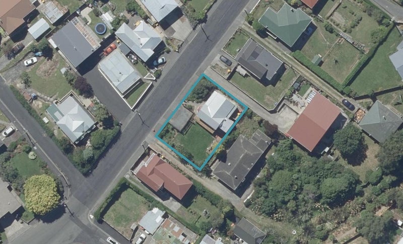 44 Nairn Street, Kaikorai, Dunedin - Carousel 1