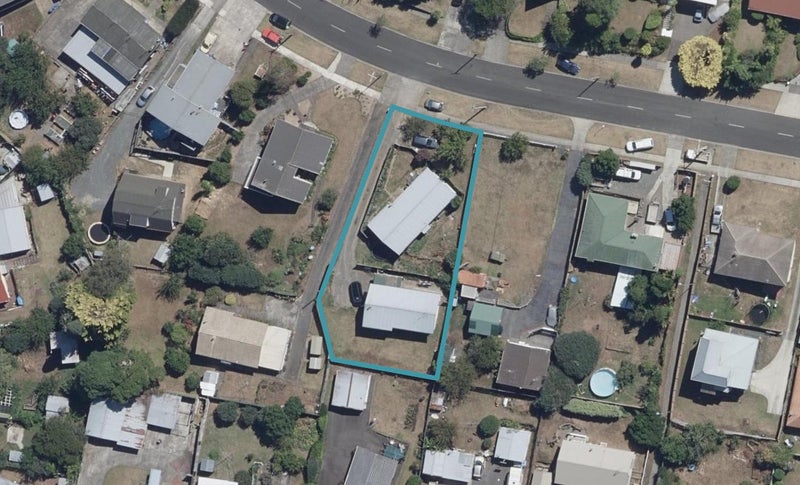 22 Mckay Drive, Temple View, Hamilton - Carousel 1