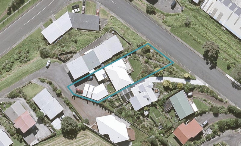29 Findlay Street, Moturoa, New Plymouth - Carousel 1