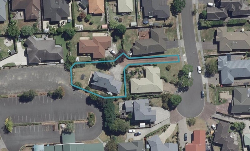 8 Chapel Hill, Rototuna, Hamilton - Carousel 1