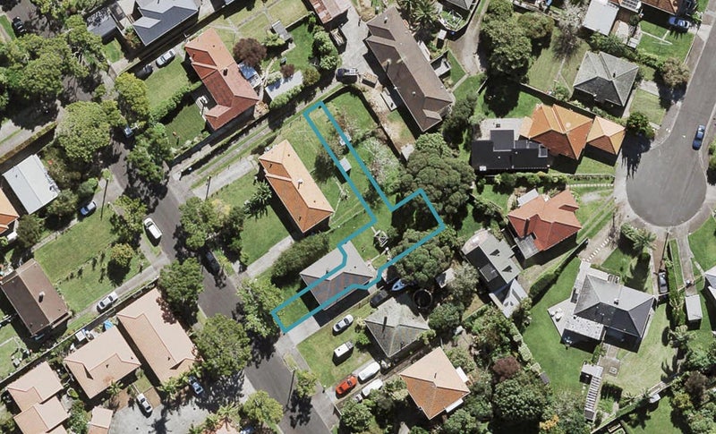 39C Riro Street, Point Chevalier, Auckland - Carousel 1