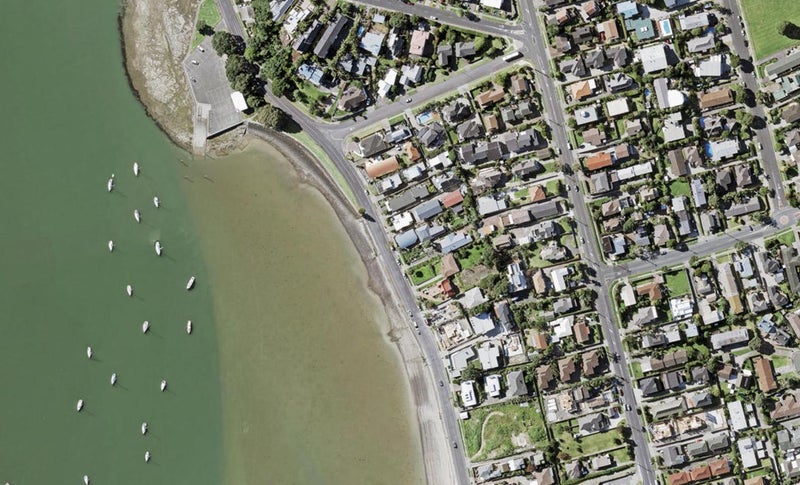 63 The Parade, Bucklands Beach, Auckland - Carousel 1