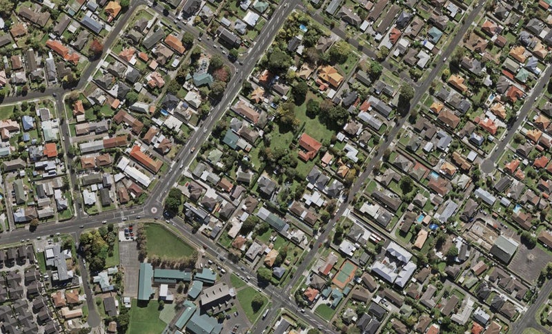 7 Kakaho Way, Papatoetoe, Auckland - Carousel 1