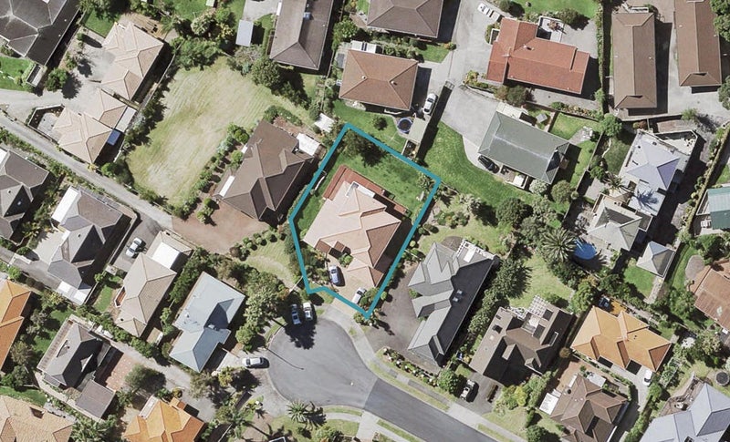 21 McCahill Views, Botany Downs, Auckland - Carousel 1