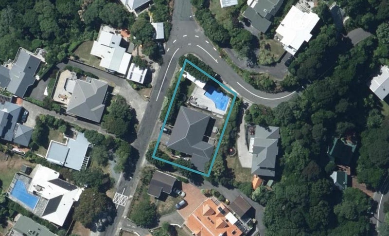 73 Motuhara Road, Plimmerton, Porirua - Carousel 1