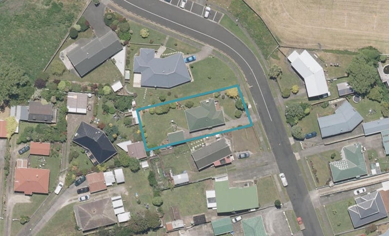 17 Tawhero Street, Gonville, Whanganui - Carousel 1
