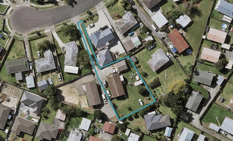 82 Zelda Avenue, Clover Park, Auckland - Carousel 1