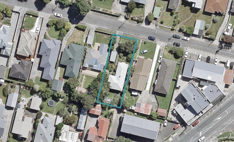5 Fairfield Avenue, Fairfield, Lower Hutt - Carousel 1