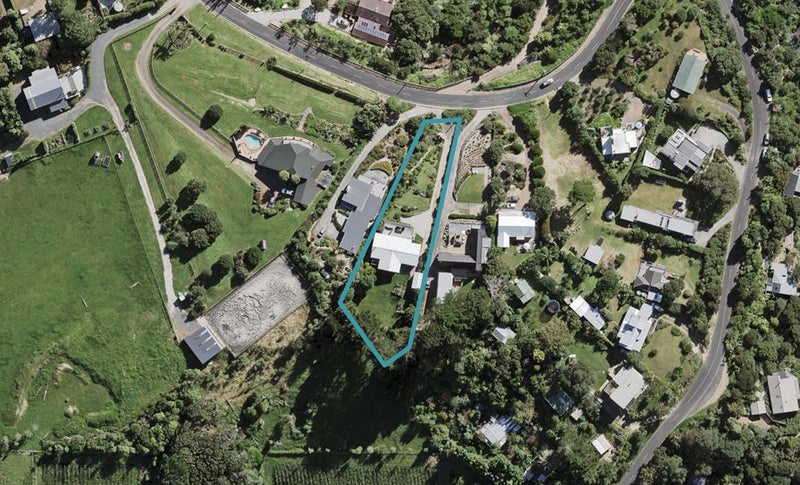 68 Cory Road, Palm Beach, Waiheke Island - Carousel 1