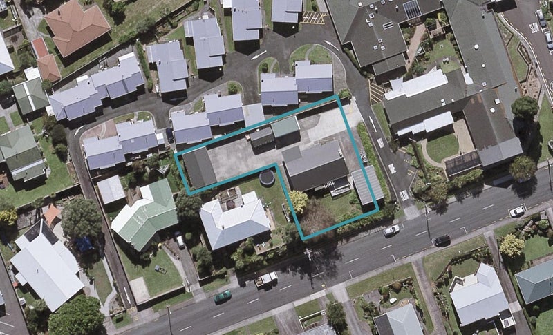 106 Clawton Street, Westown, New Plymouth - Carousel 1