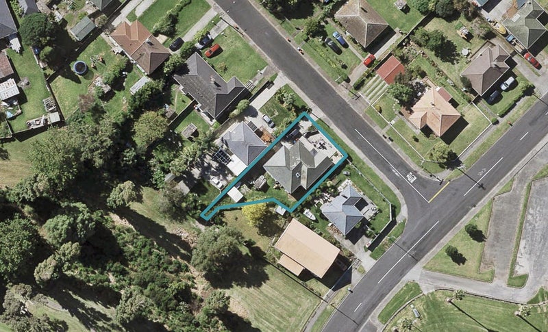 38 Alamein Road, Panmure, Auckland - Carousel 1