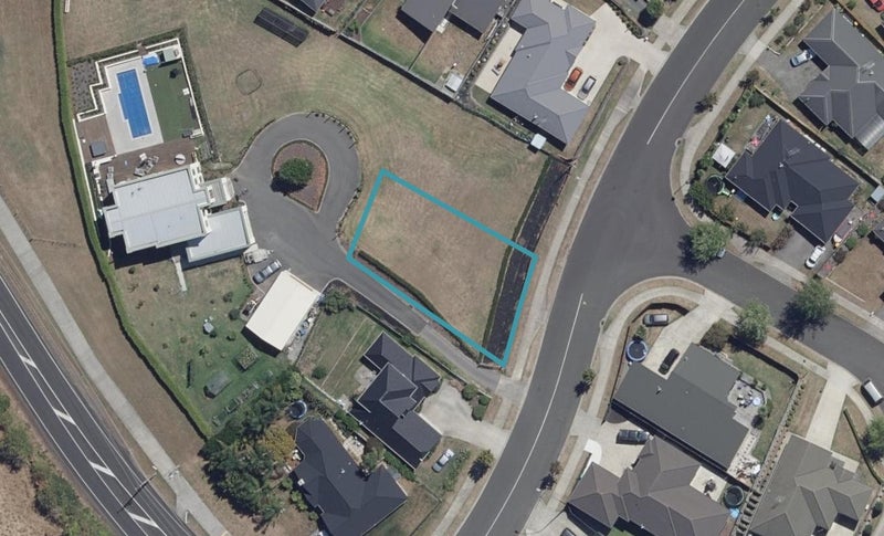 100 Farnborough Drive, Grandview Heights, Hamilton - Carousel 1