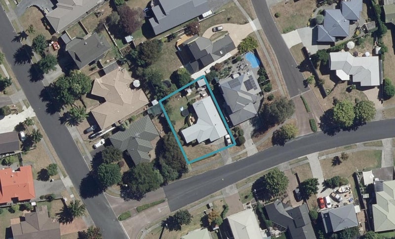 50 Western Heights Drive, Western Heights, Hamilton - Carousel 1